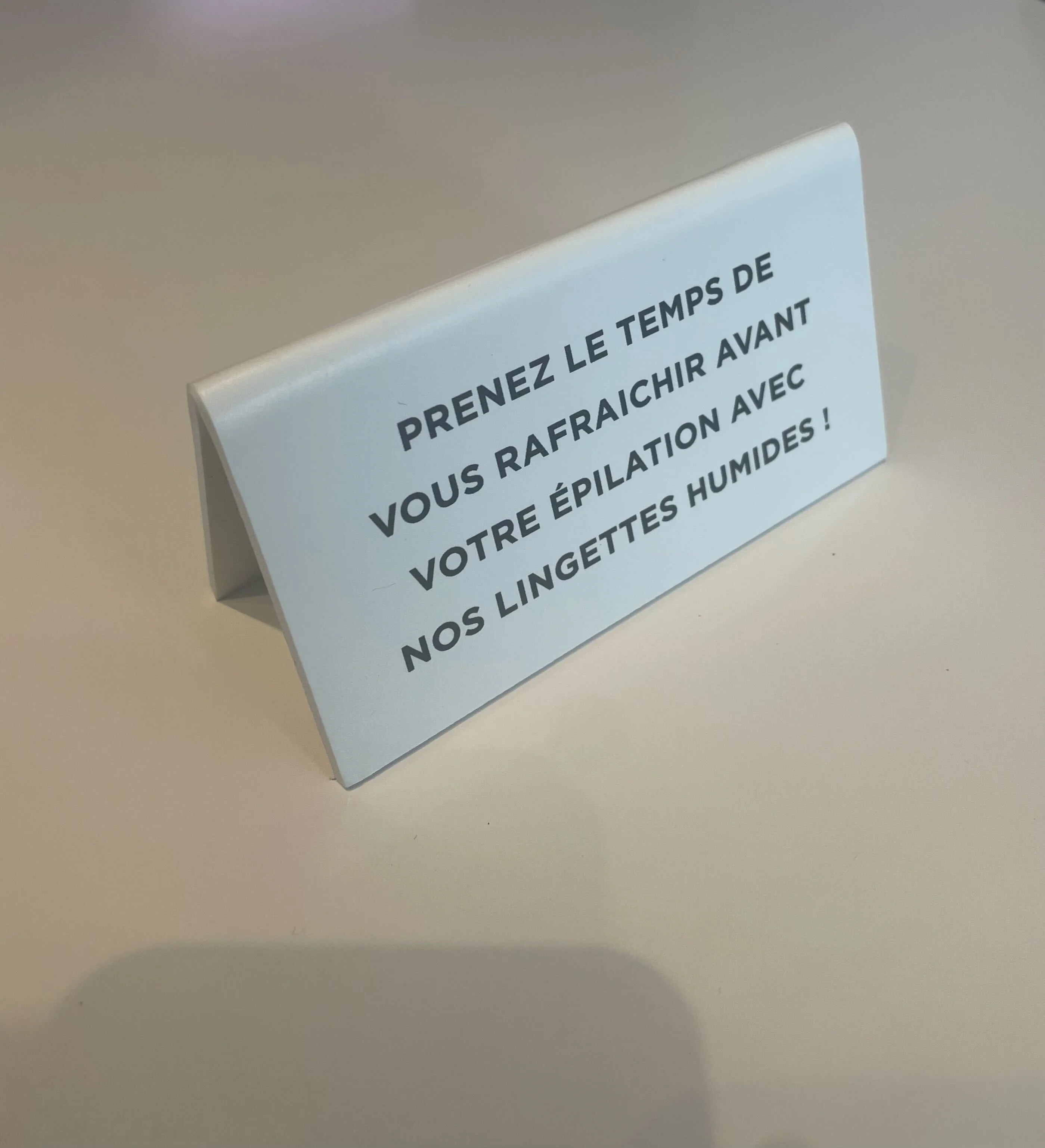 B2B instore - Freshen up sign  -  FRENCH